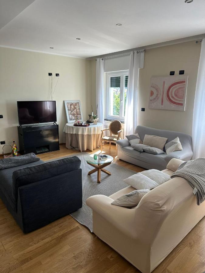Luxury Center Appartment Novi Ligure Exteriér fotografie
